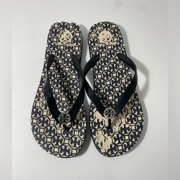 Tory Burch Classic Flip Flops Black With Silver Logo Size 10 - Picture 1 of 8